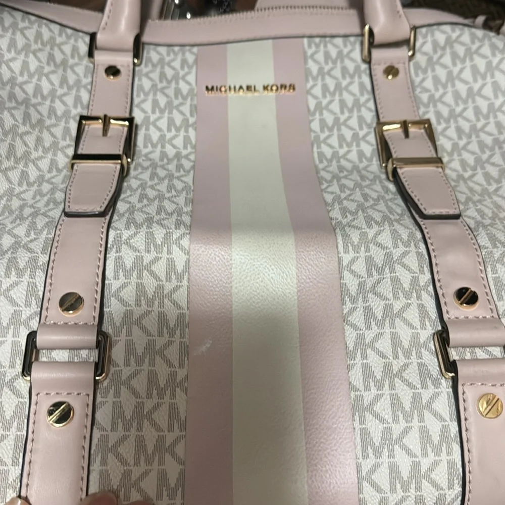 Michael Kors Cream and Pink Travel Bag - Picture 5 of 5